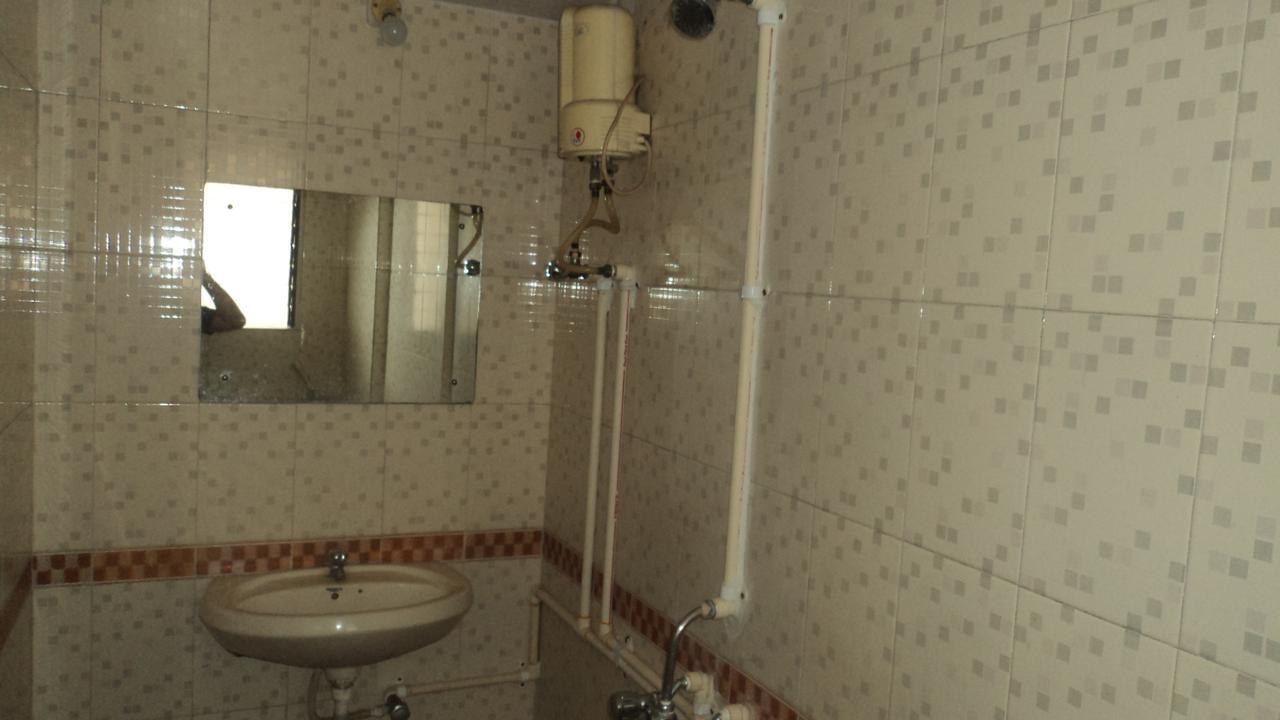Kalyān Girija Payyade Hotel מראה חיצוני תמונה